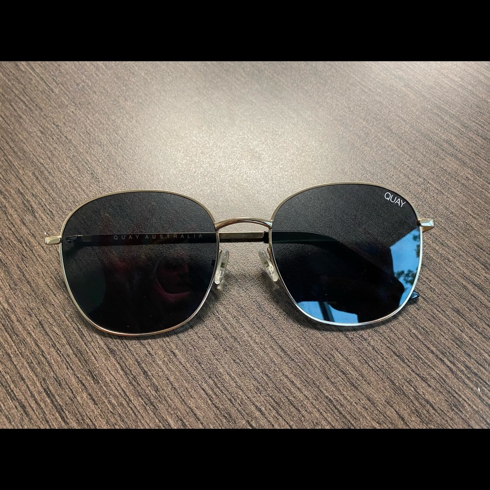 Quay Jezabell Sunglasses (READ)